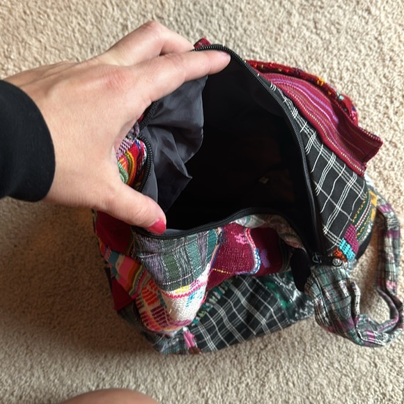 HOBO Hippy patch sling bag - Picture 4 of 5